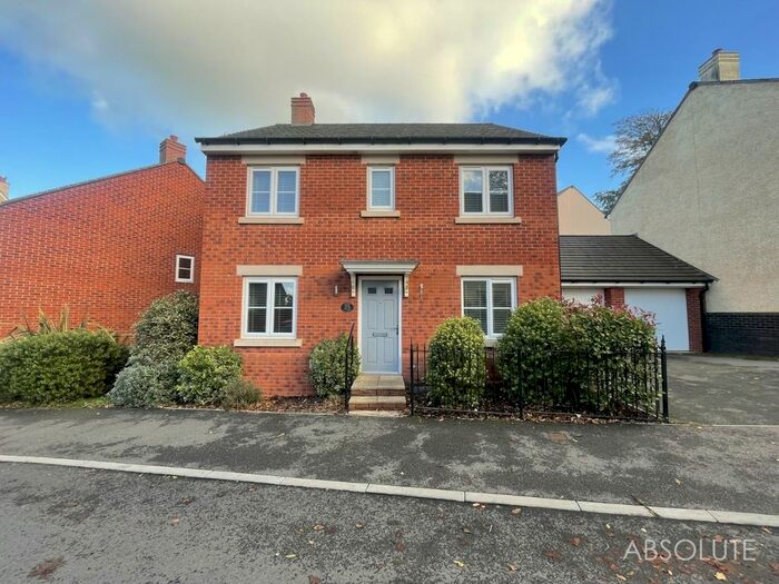 5 Bedroom Detached House To Rent In Finistere Avenue, Dawlish, Devon, EX7