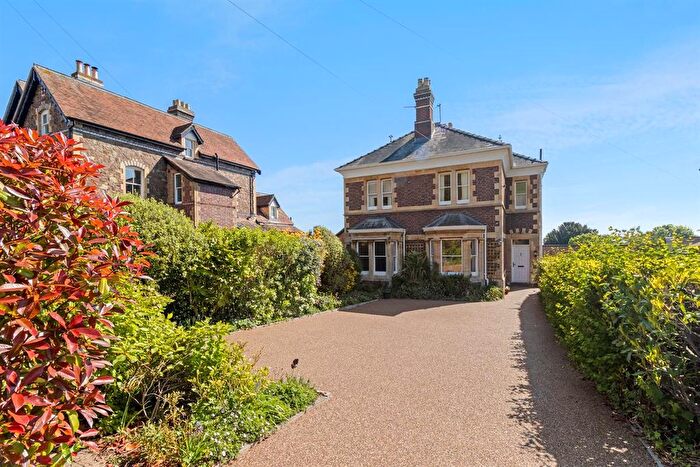 5 Bedroom Detached House For Sale In St. Andrews Road, Malvern, Worcestershire, WR14