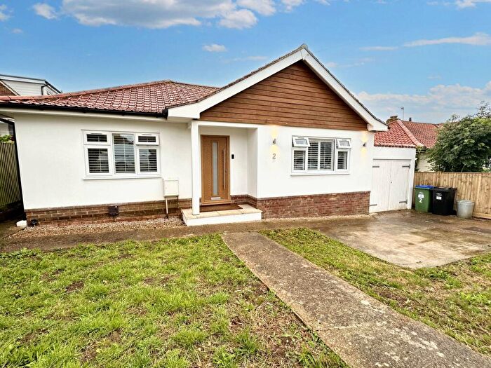 2 Bedroom Detached Bungalow For Sale In Cliff Gardens, Telscombe Cliffs, BN10