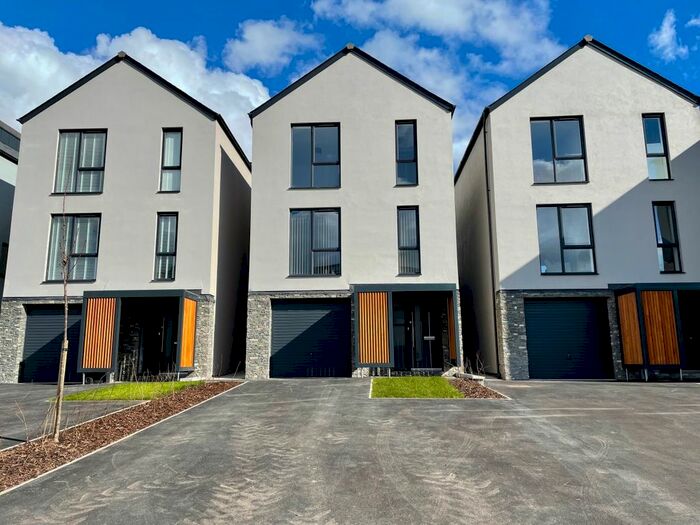 3 Bedroom Property To Rent In Pippin Place, Kingsbridge, TQ7