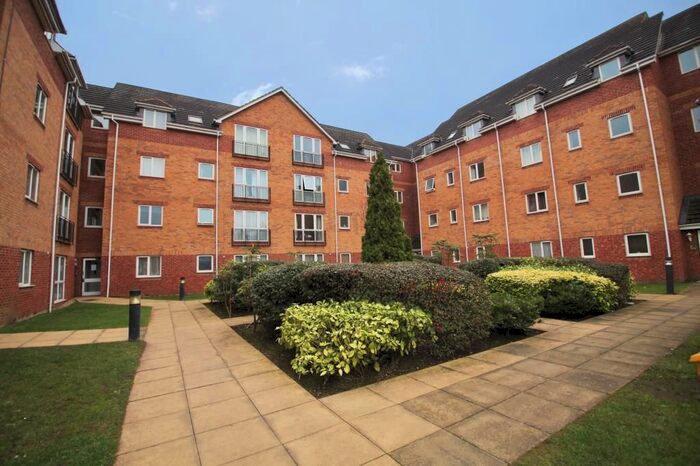 2 Bedroom Flat To Rent In Westgate Court, Oxford Road, Reading, Berkshire, RG30