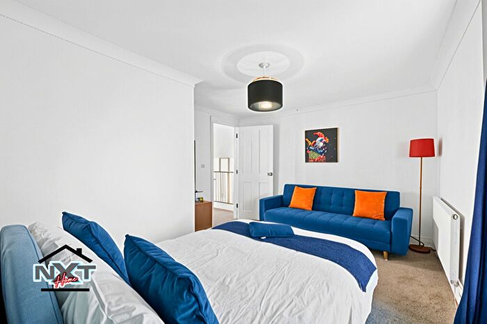 4 Bedroom Terraced House To Rent In Upper North Street, London, E14