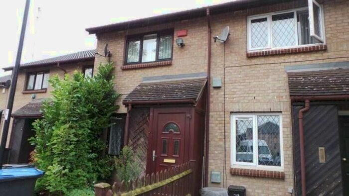 2 Bedroom Terraced House To Rent In Pycroft Way, London, N9