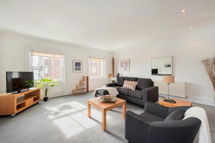 2 Bedroom Flat To Rent In Sussex Place, London, W2