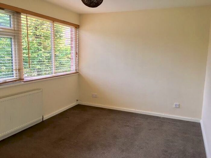 2 Bedroom Apartment To Rent In The Poplars, West Bridgford, NG2
