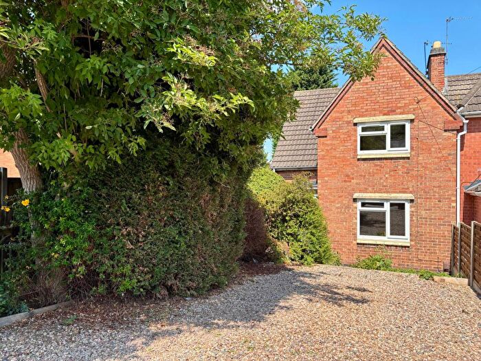 3 Bedroom Semi-Detached House For Sale In Cambridge Street, Shepshed, LE12