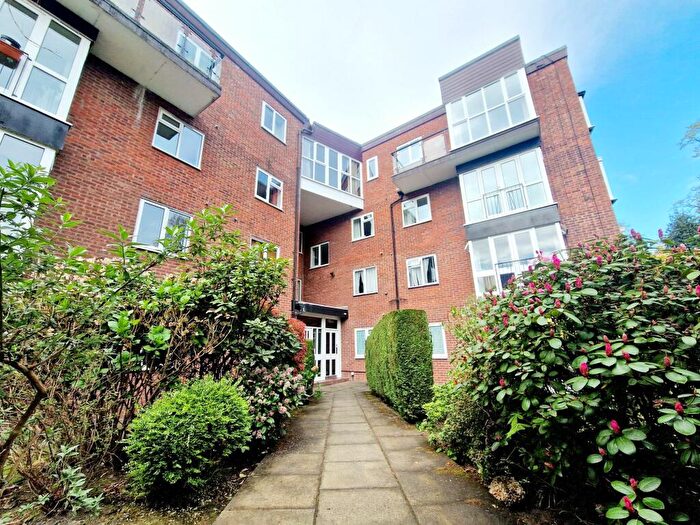 2 Bedroom Flat To Rent In Spath Road, Ravenswood, M20