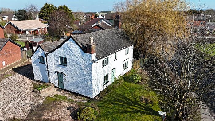 4 Bedroom Detached House For Sale In Church Road, Tarleton, Preston, PR4