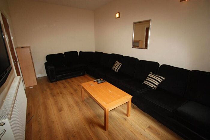 8 Bedroom House To Rent In Heeley Road, Birmingham, West Midlands, B29