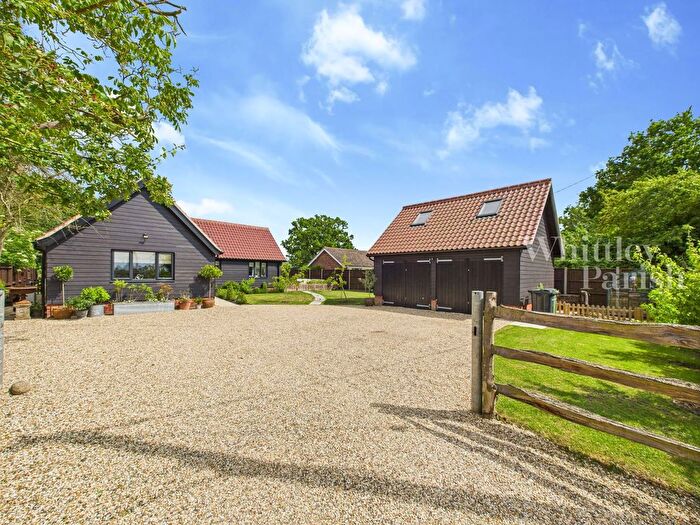 3 Bedroom Bungalow For Sale In The Heywood, Diss, IP22