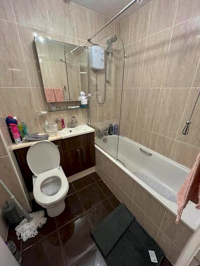 1 Bedroom Semi-Detached House To Rent In Swan Mead, Luton, LU4