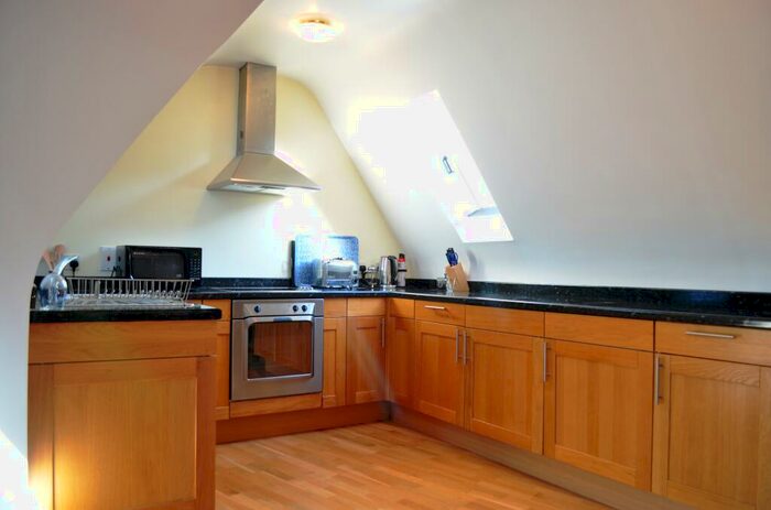 1 Bedroom Apartment To Rent In Mile Path, Woking, GU22