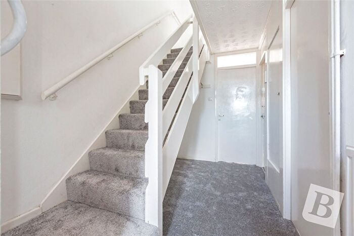 3 Bedroom Terraced House For Sale In Saddleworth Square, Romford, RM3