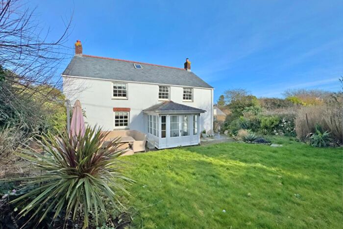 4 Bedroom House For Sale In Great Engollan Farm, Engollan, PL27