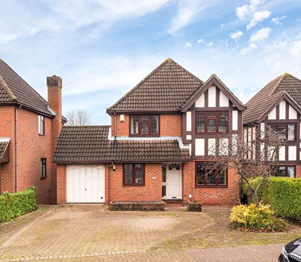 4 Bedroom Detached House For Sale In Glentrammon Road, Orpington, BR6