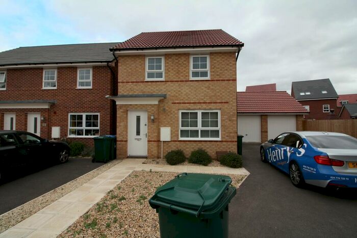 3 Bedroom House To Rent In Robin Close ( Bed), Canley, Coventry, CV4