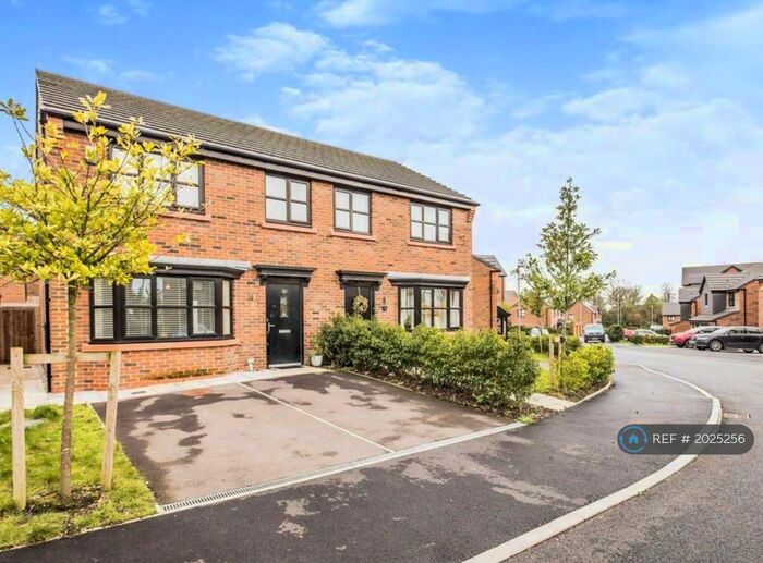 3 Bedroom Semi-Detached House To Rent In Scholars Avenue, Salford, M6