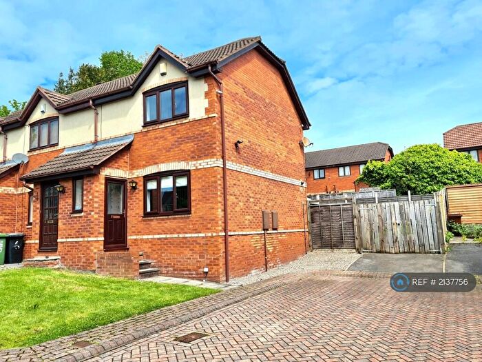 2 Bedroom Semi-Detached House To Rent In Pembroke Drive, Morley, Leeds, LS27