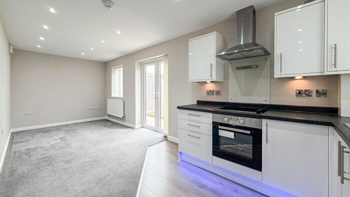 1 Bedroom Bungalow To Rent In St. Johns Lane, Bedminster, BS3