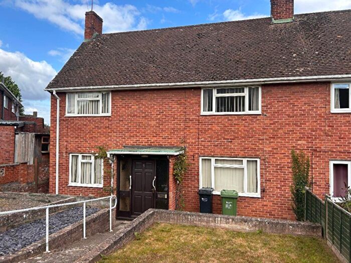 3 Bedroom Semi-Detached House For Sale In Sandpits, Leominster, HR6