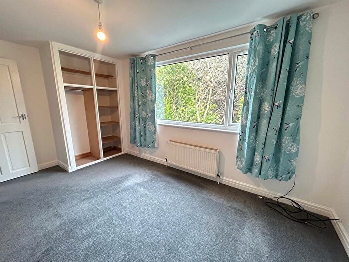 5 Bedroom Semi-Detached House To Rent In Chantry Road, East Ayton, Scarborough, YO13