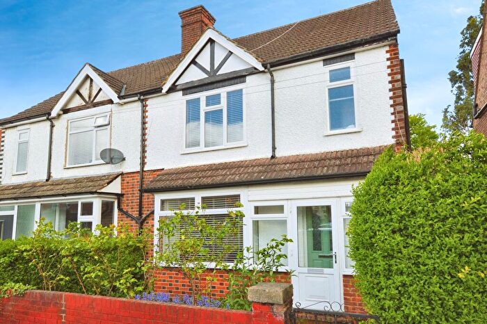 3 Bedroom Semi-Detached House To Rent In Cambridge Road, St Albans, AL1