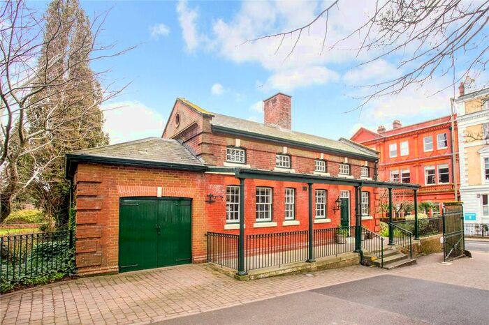 4 Bedroom Detached House To Rent In Archery Lane, Winchester, Hampshire, SO23