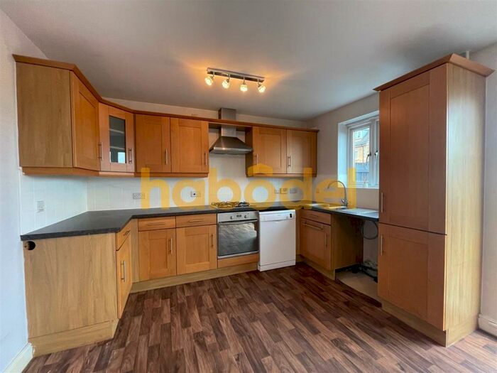 3 Bedroom Terraced House To Rent In Hawshaw Bank, Hoyland, Barnsley, S74