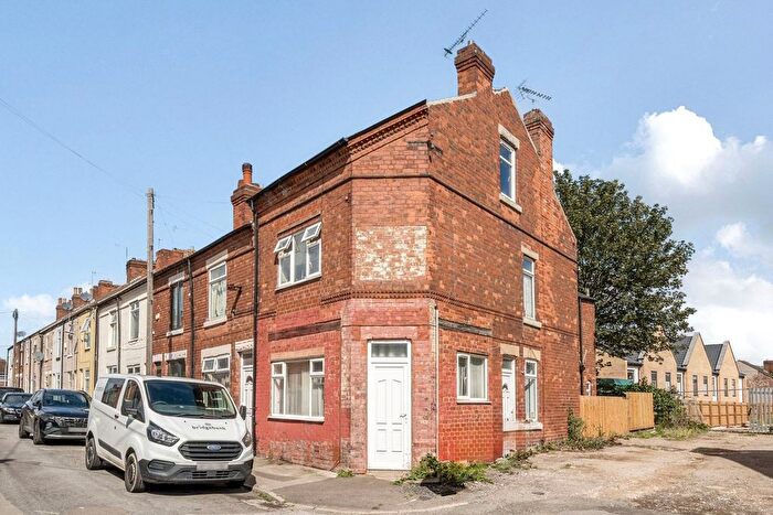 3 Bedroom Terraced House For Sale In Flats Amp;, Spencer Street, Mansfield, Nottinghamshire, NG18