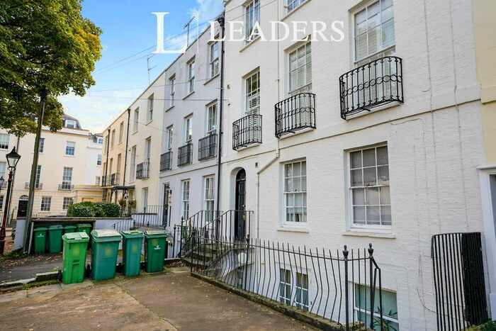 Studio To Rent In Jenner Walk, Cheltenham, GL50