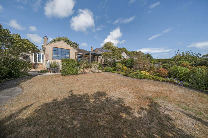 4 Bedroom Bungalow For Sale In Summerhill Road, Bath, Somerset, BA1