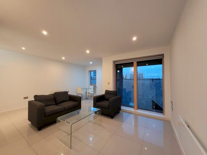 1 Bedroom Apartment To Rent In Apt . :: Ice Plant, M4