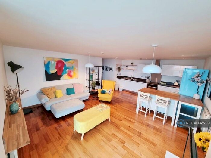 2 Bedroom Flat To Rent In The St. George Building, Leeds, LS1