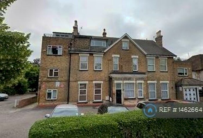 1 Bedroom Flat To Rent In Somertrees Avenue, London, SE12