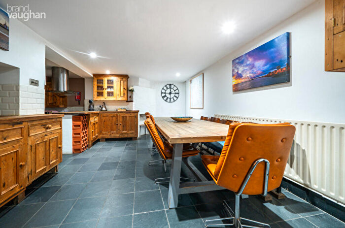 3 Bedroom Terraced House To Rent In Montpelier Road, Brighton, BN1