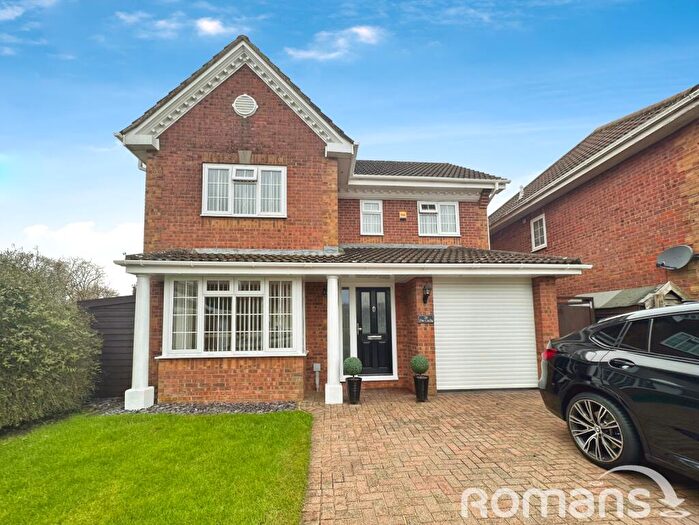 4 Bedroom Detached House For Sale In The Crofts, Hatch Warren, Basingstoke, RG22