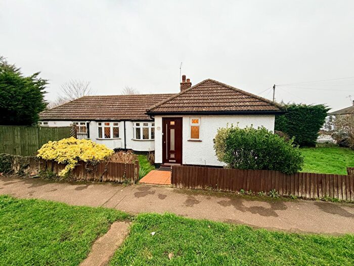 3 Bedroom Detached Bungalow For Sale In Little Thurrock, Grays, RM17