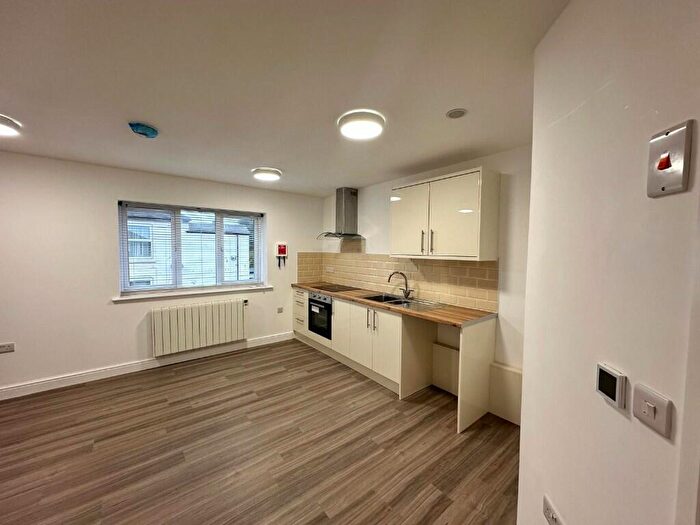 1 Bedroom Flat To Rent In Holcombe Street, Derby, Derbyshire, DE23