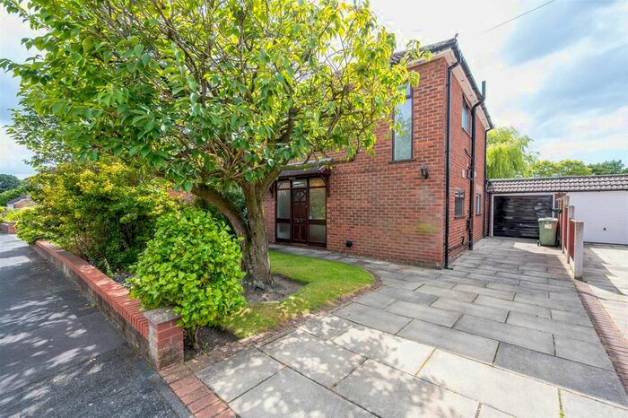 3 Bedroom Semi-Detached House To Rent In Windlebrook Crescent, Windle, St. Helens, WA10