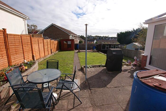 2 Bedroom Bungalow For Sale In Southlands Avenue, Corfe Mullen, BH21