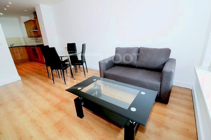 1 Bedroom Flat To Rent In Acton House, Bradford, BD1