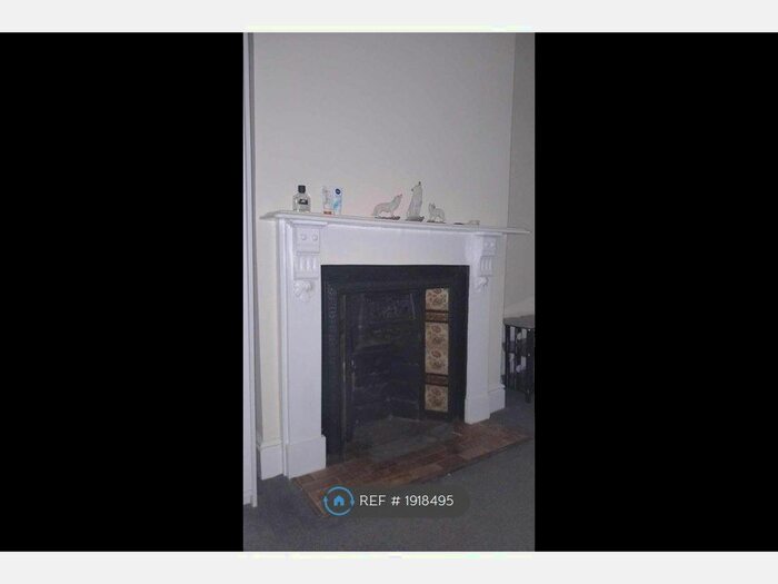 Studio To Rent In Windsor Road, Levenshulme, Manchester, M19