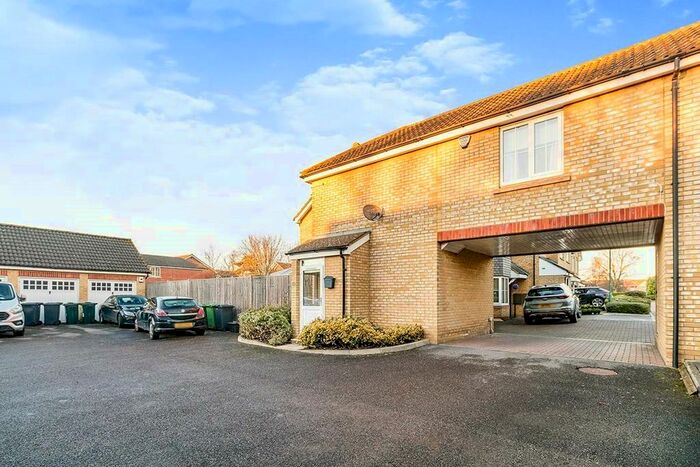 2 Bedroom Semi-Detached House To Rent In Moore Close, Dartford, Kent DA2