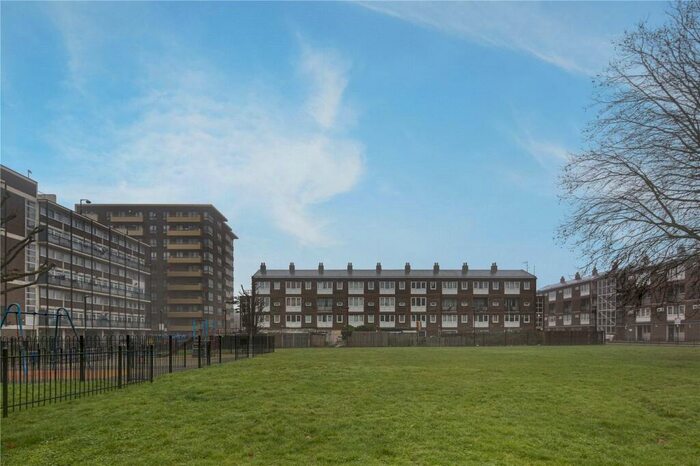 3 Bedroom Flat To Rent In Cottage Street, Poplar, London, E14