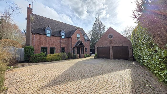 5 Bedroom Detached House For Sale In Brakeley Lane, Long Itchington, CV47
