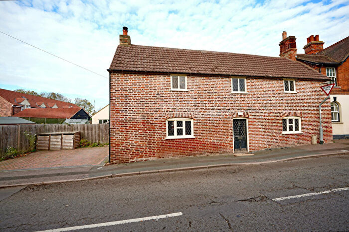 5 Bedroom Character Property For Sale In Station Lane, Offord Cluny, PE19