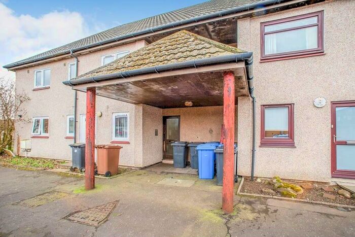 2 Bedroom Flat To Rent In Melbourne Street, Livingston, West Lothian, EH54