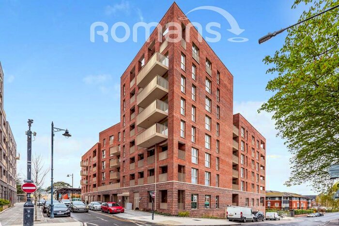 1 Bedroom Apartment To Rent In Cooper Court, SL6