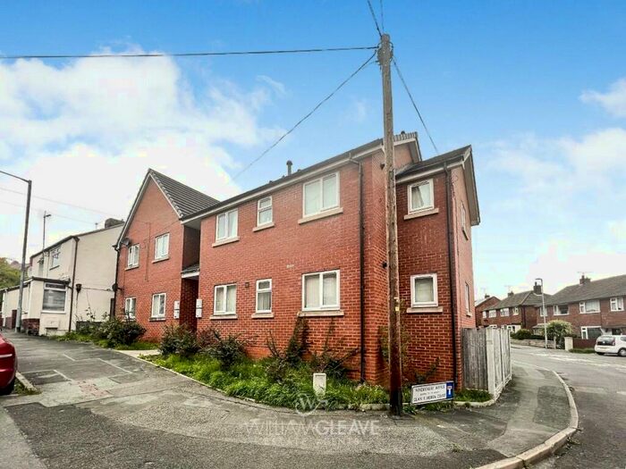 2 Bedroom Apartment To Rent In Mold Road, Connahs Quay, Deeside, Flintshire, CH5