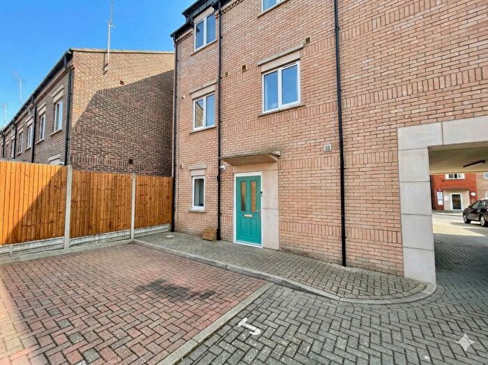 1 Bedroom Apartment For Sale In Kite Way, Luton, Bedfordshire, LU2